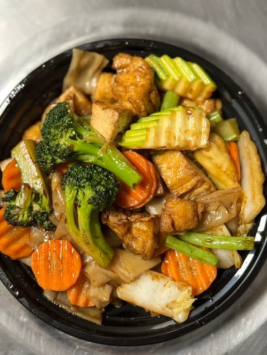Vegetarian Pad See Ew.